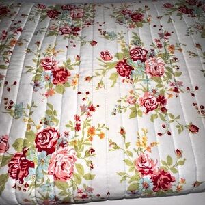 BETTER HOMES AND GARDENS - Bedspread, Throw, Comforter, King Size, Floral, EUC